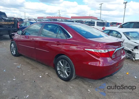 2015 Toyota Camry Se z USA, uszkodzony, nr VIN 4T1BF1FK5FU908463